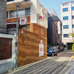 2* Guest house Hongdae Style